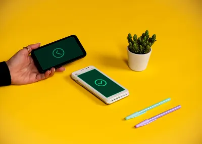 A successful payment transaction via a smartphone at payment terminal CCV Compact A77 A successful payment transaction via a smartphone at payment terminal CCV Compact A77